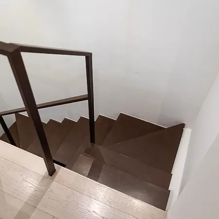 Elegante E Spazioso Quadrilocale In Porta Venezia Milan