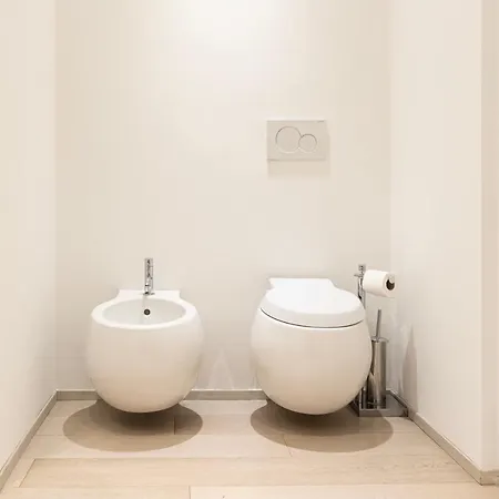Elegante E Spazioso Quadrilocale In Porta Venezia Apartment Milan