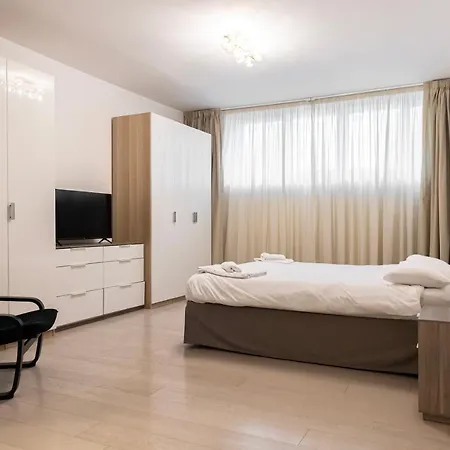 Elegante E Spazioso Quadrilocale In Porta Venezia Milán